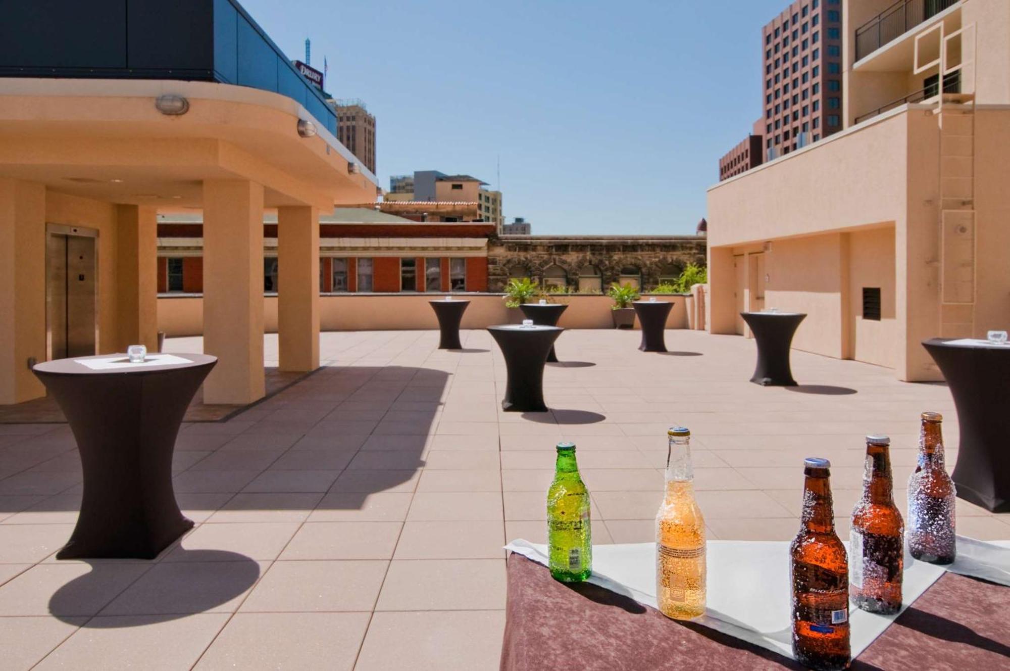Embassy Suites San Antonio Riverwalk-Downtown Eksteriør billede